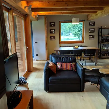 Renovated Walzer House 15 Mins By Car From Alagna Vakantiehuis *