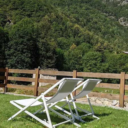 Renovated Walzer House 15 Mins By Car From Alagna Vakantiehuis Piode