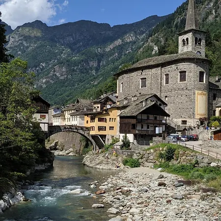 Vakantiehuis Renovated Walzer House 15 Mins By Car From Alagna *