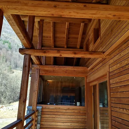 Renovated Walzer House 15 Mins By Car From Alagna Vakantiehuis *