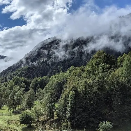 Vakantiehuis Renovated Walzer House 15 Mins By Car From Alagna Piode