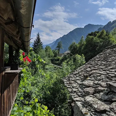 Renovated Walzer House 15 Mins By Car From Alagna