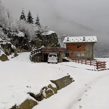 Renovated Walzer House 15 Mins By Car From Alagna Vakantiehuis Piode